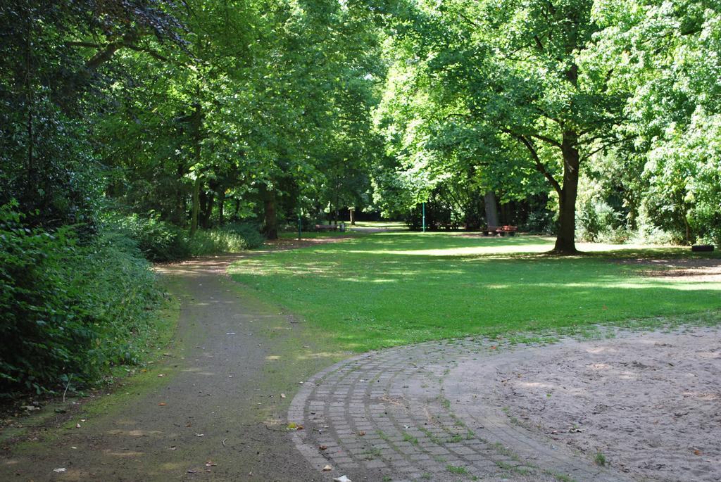Central Pension Duisburg Dış mekan fotoğraf